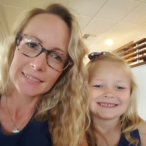 Meet your Posher, Tova